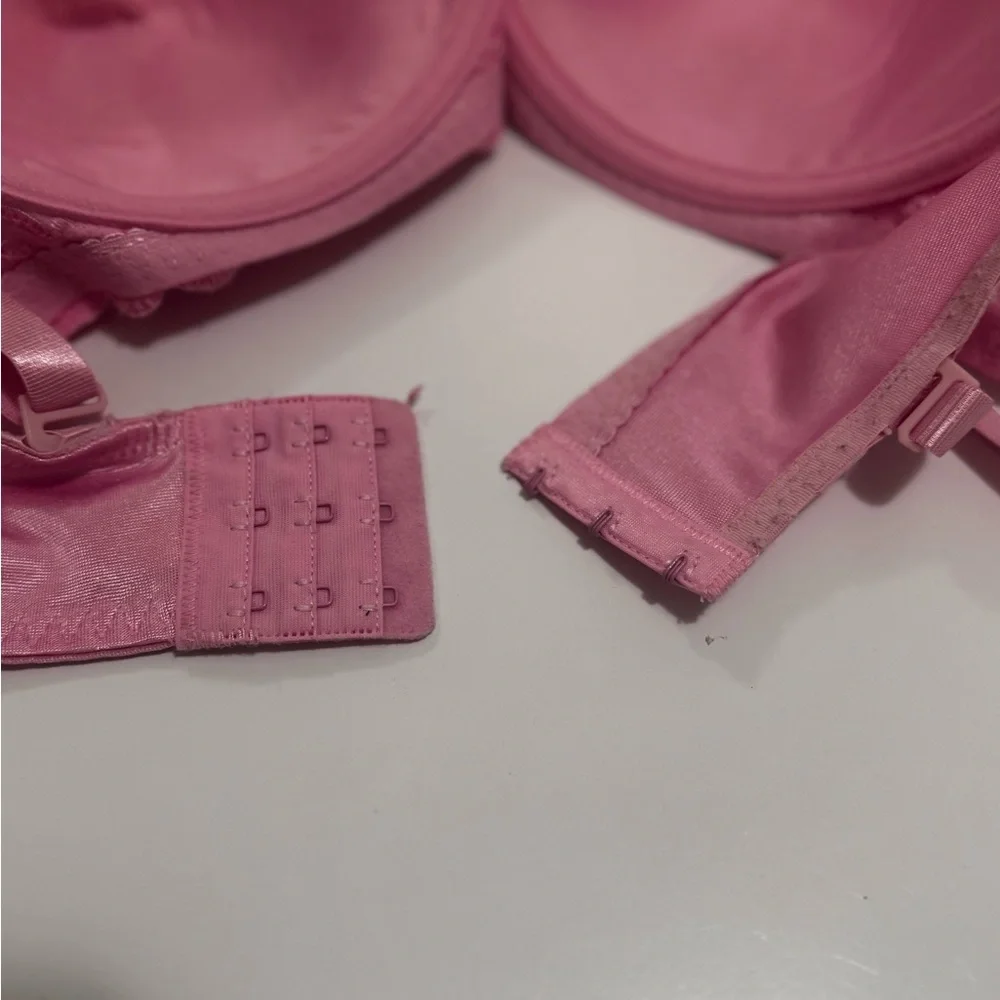 Pink Embroidered Bra — Supportive Sweetheart Silhouette - Picture 6 of 9